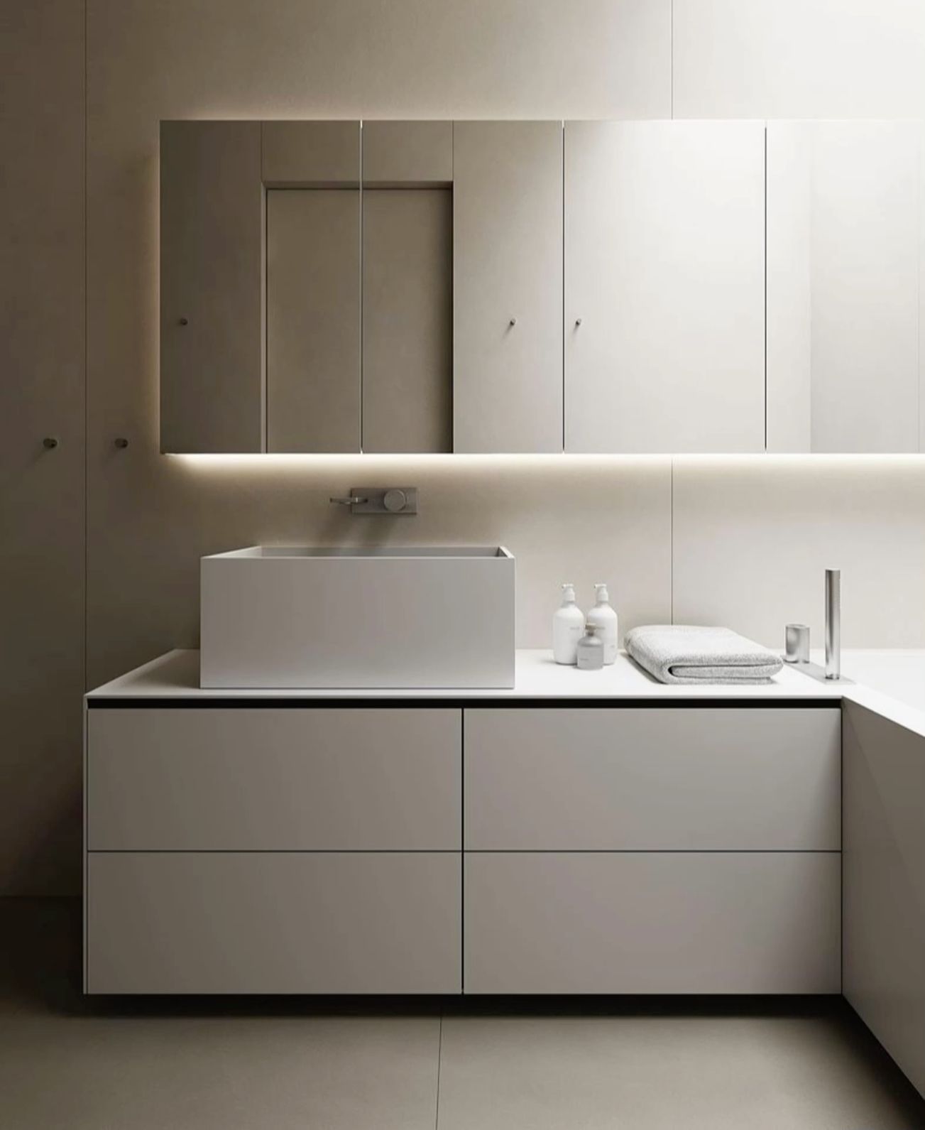 Spiegelschrank nach Maß Spiegelschrank nach Maß